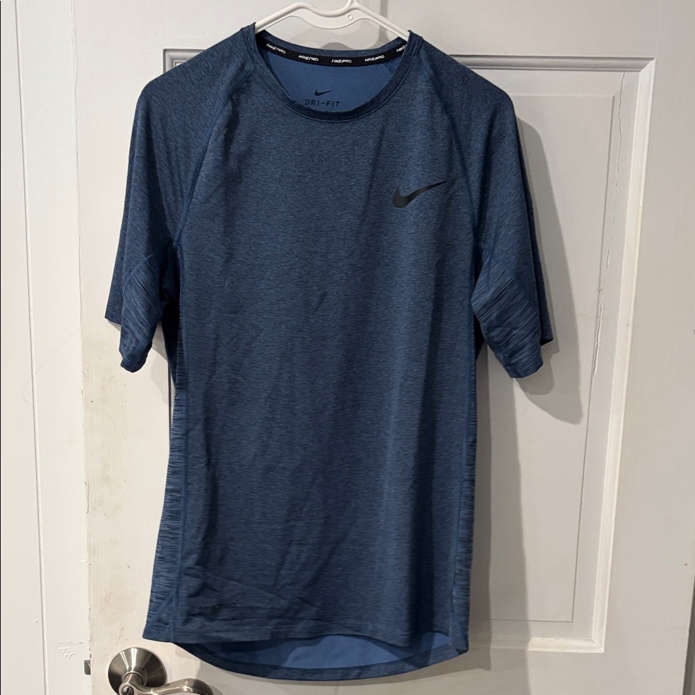 Nike Men's Short Sleeve Blue Tee